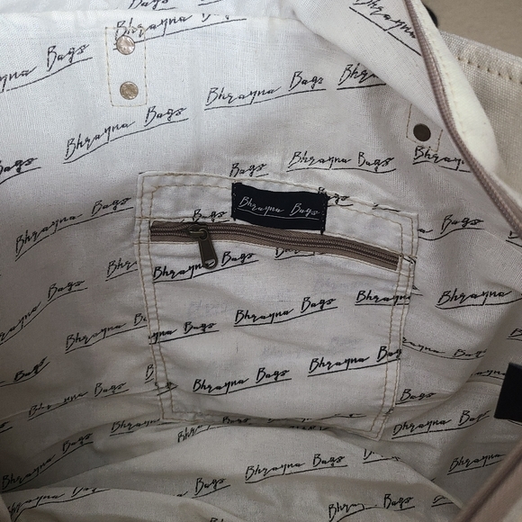 NWT Highland Cow Leather Weekender Tote Bag - Picture 4 of 7